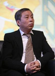 刘益谦的背景,从股市奇才到慈善家，揭秘财富传奇背后的故事