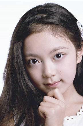 张桐语的个人资料,才华横溢的年轻演员，演艺事业璀璨星光