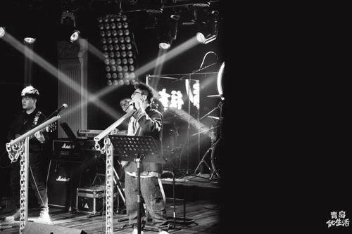 青岛往事 背景音乐,岁月流转中的旋律记忆