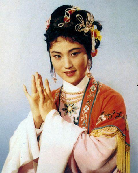 王文娟个人资料,艺术人生，光影交织的传奇影后