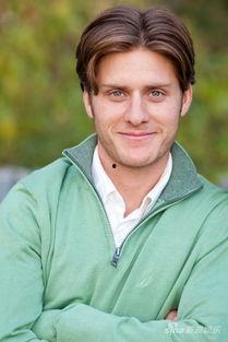 演员远明,光影交织下的演艺人生